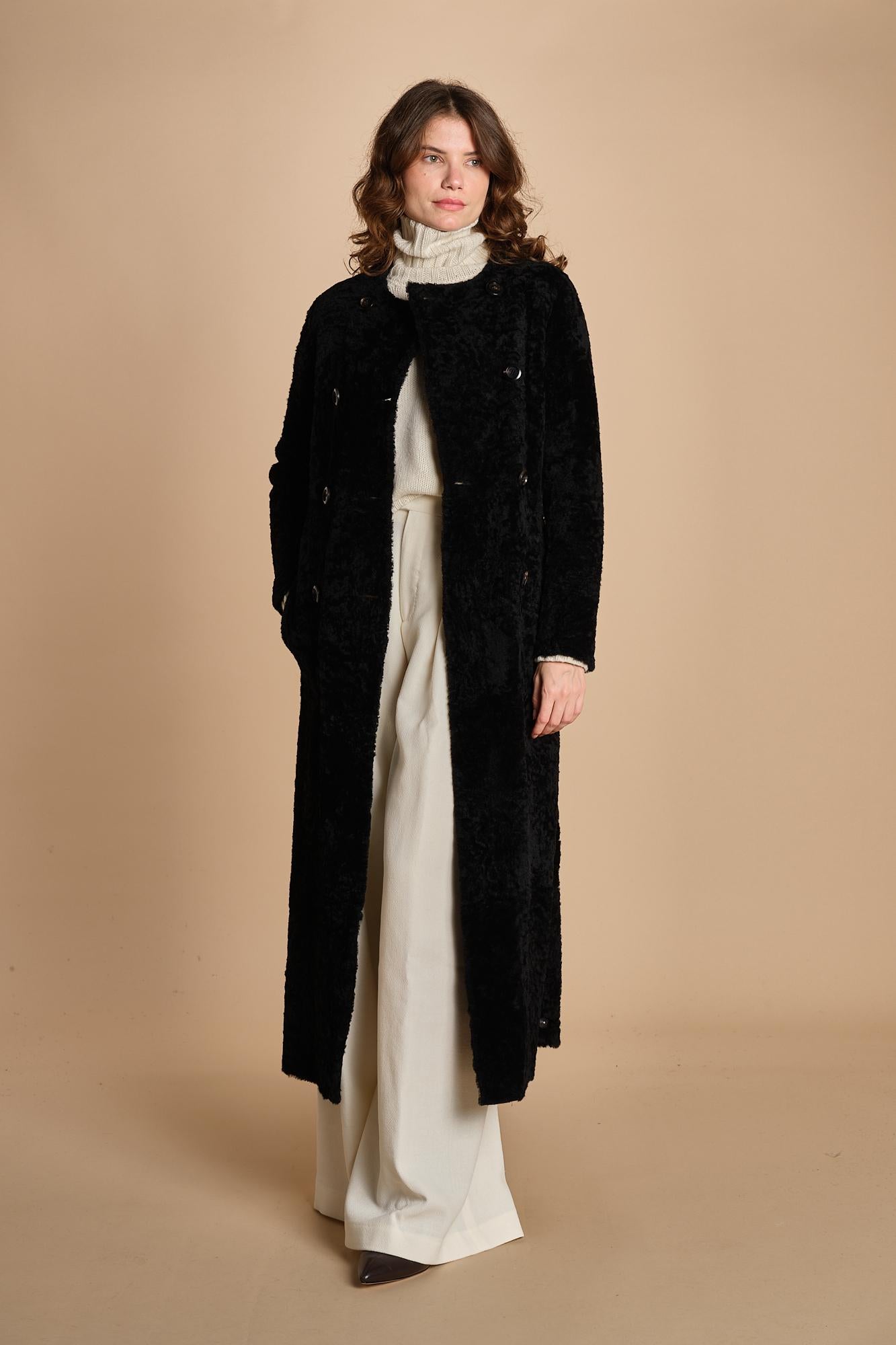 24098 cappotto doppiopetto in astrakan 24098300 NERO milaura 