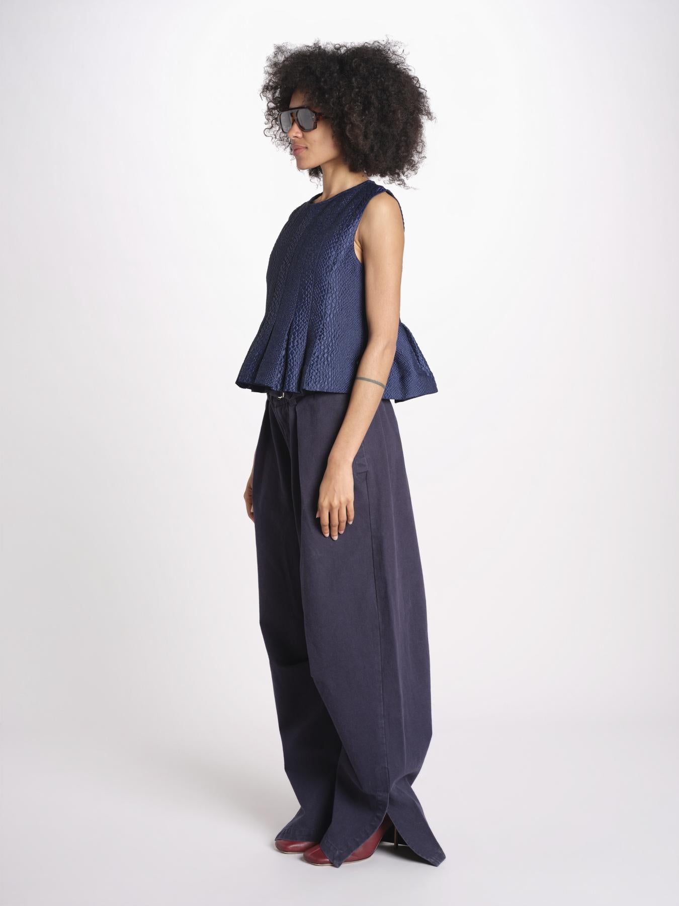 embossed top FAYETTA TANK NAVY sea ny 