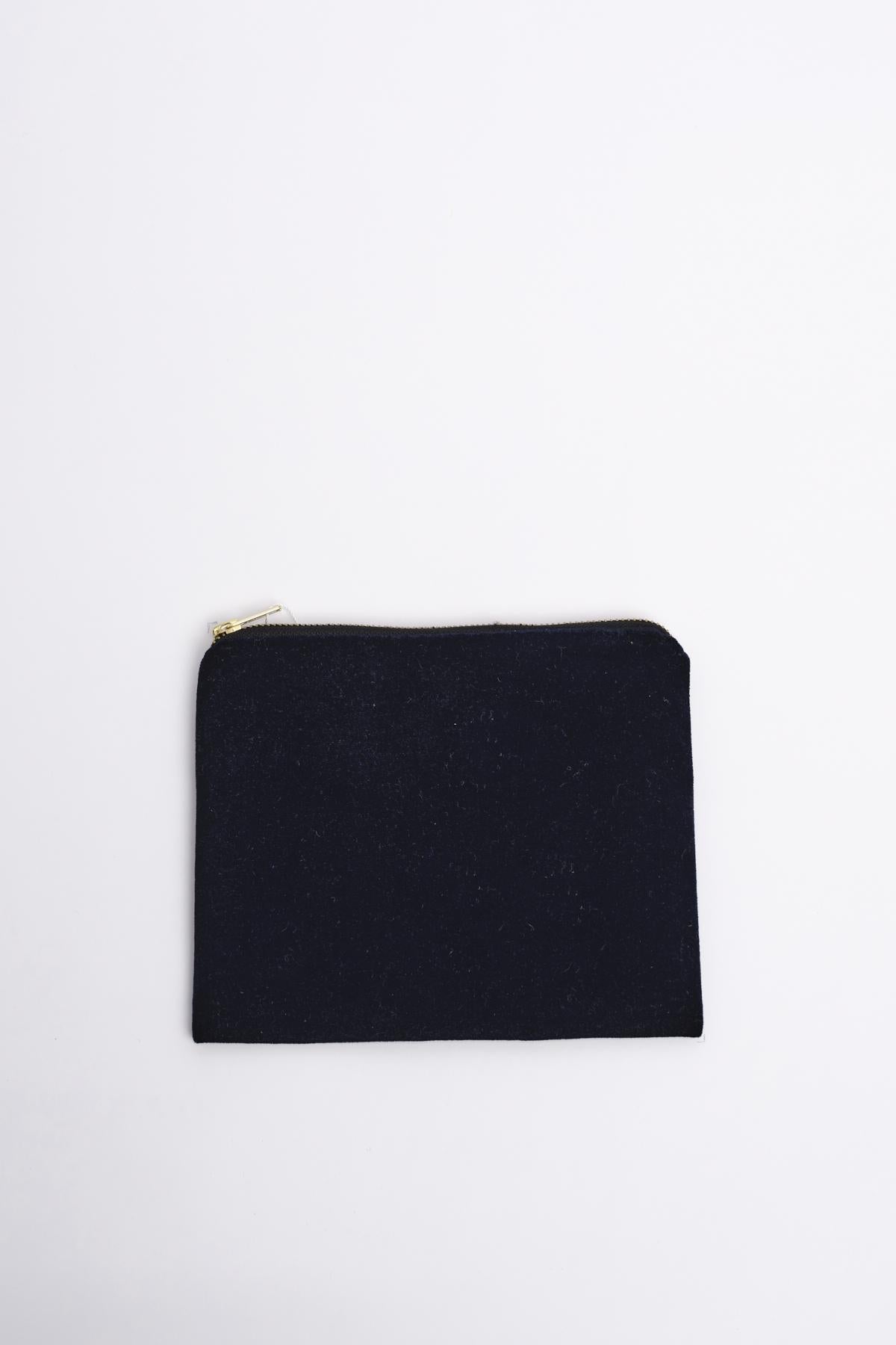  C24P0667 NAVU VELVERT milaura 