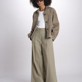 giacca crop in pelle scamosciata PALCHI 2615441021670 002 weekend maxmara 