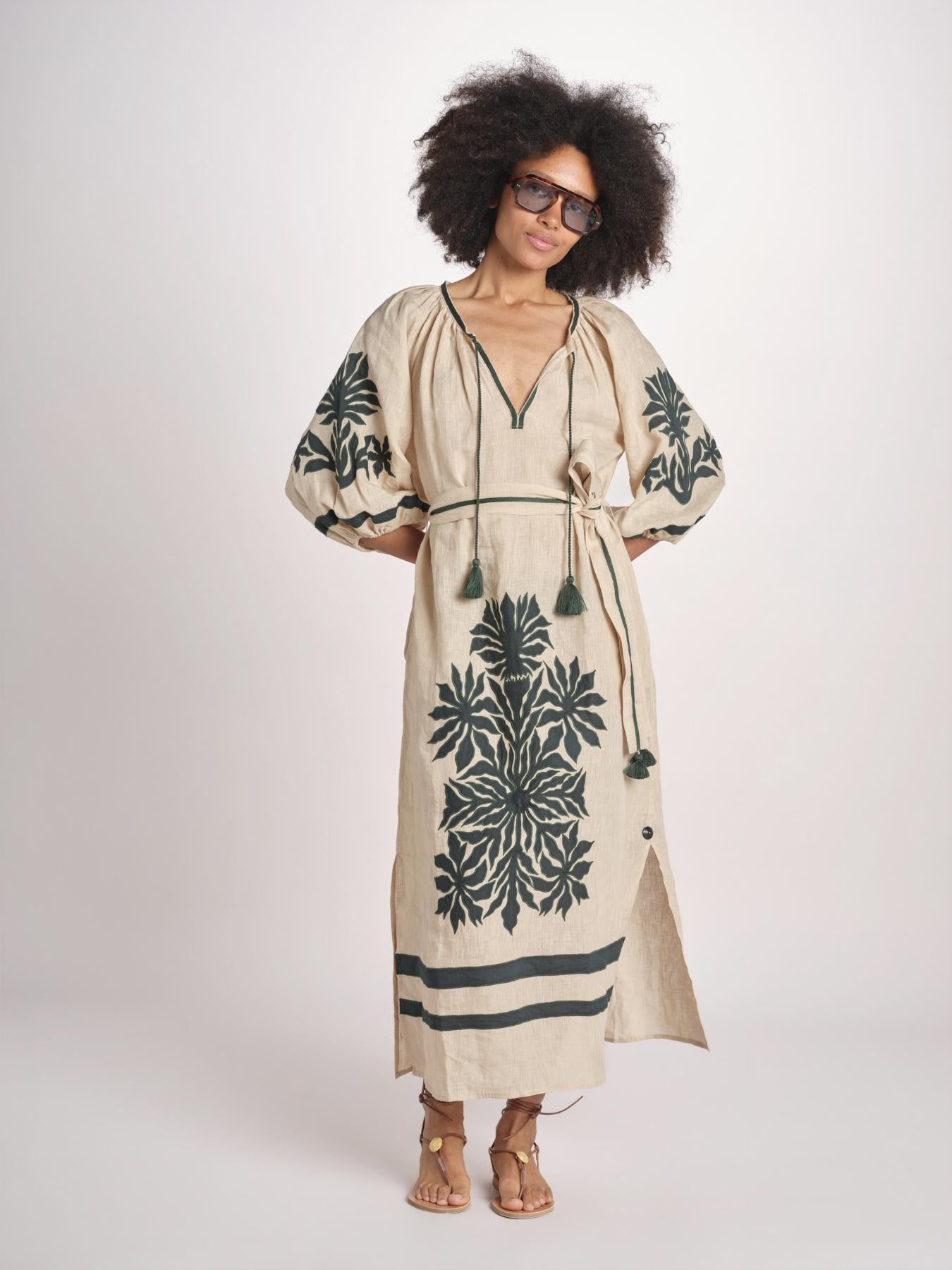 abito con ricamo BE25215 BEIGE GREEN benaras soleil 