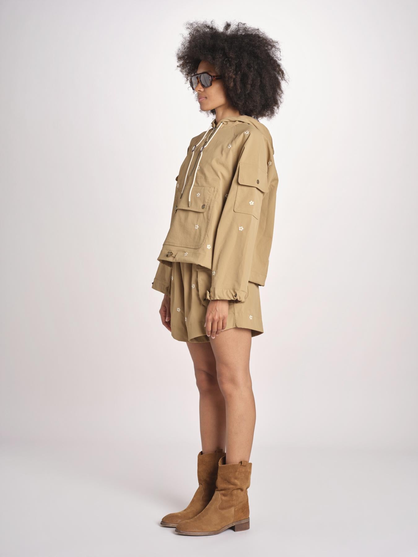 parka con fiorellini ricamati CROPPED TRAILHEAD OWJ01B575 KAKI the GREAT 