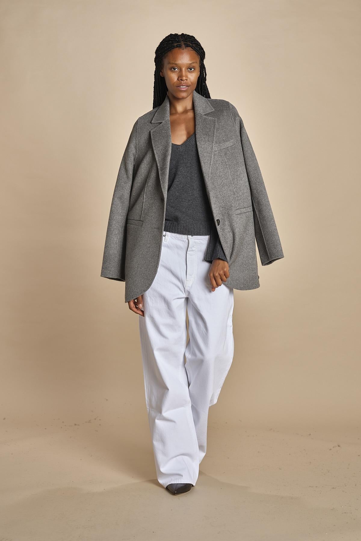maglia con scollo a v e manica a campana by milaura. D2500894 871 GRIGIO milaura 