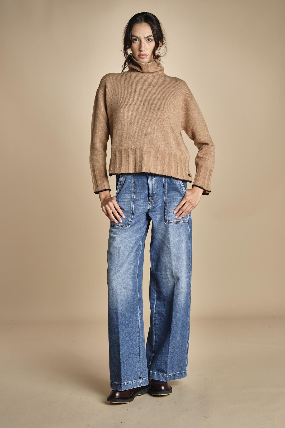 maglia dolcevita over SAMANTHA CAMMELLO NERO tenne' 