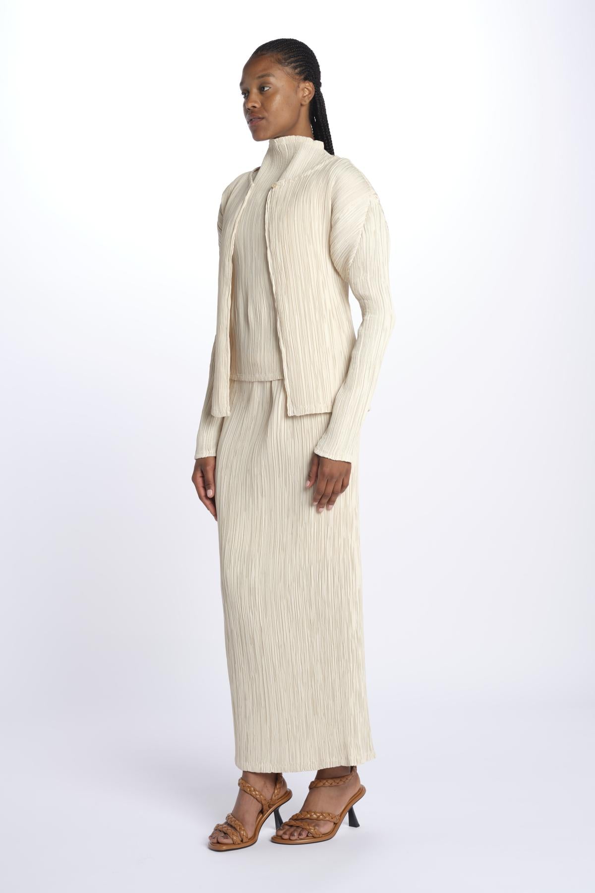 Cardigan plitted LS2511BL005EBE BEIGE le 17 septembre 