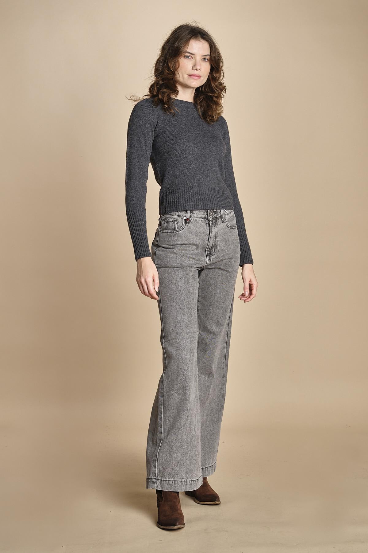 denim over FLEURE WF GREY fam 