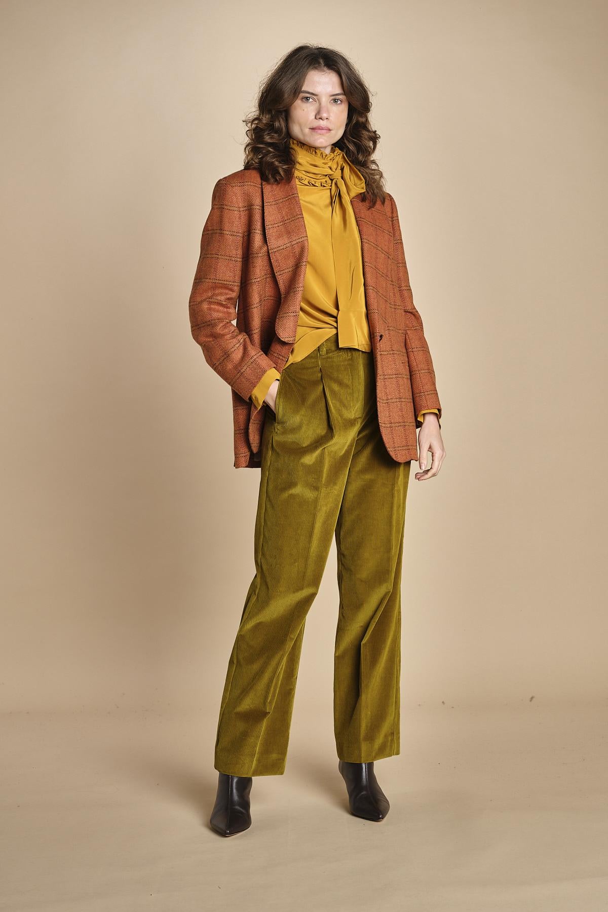 pantaloni in velluto con pinces ORDINE 2525136036600 024 weekend maxmara 