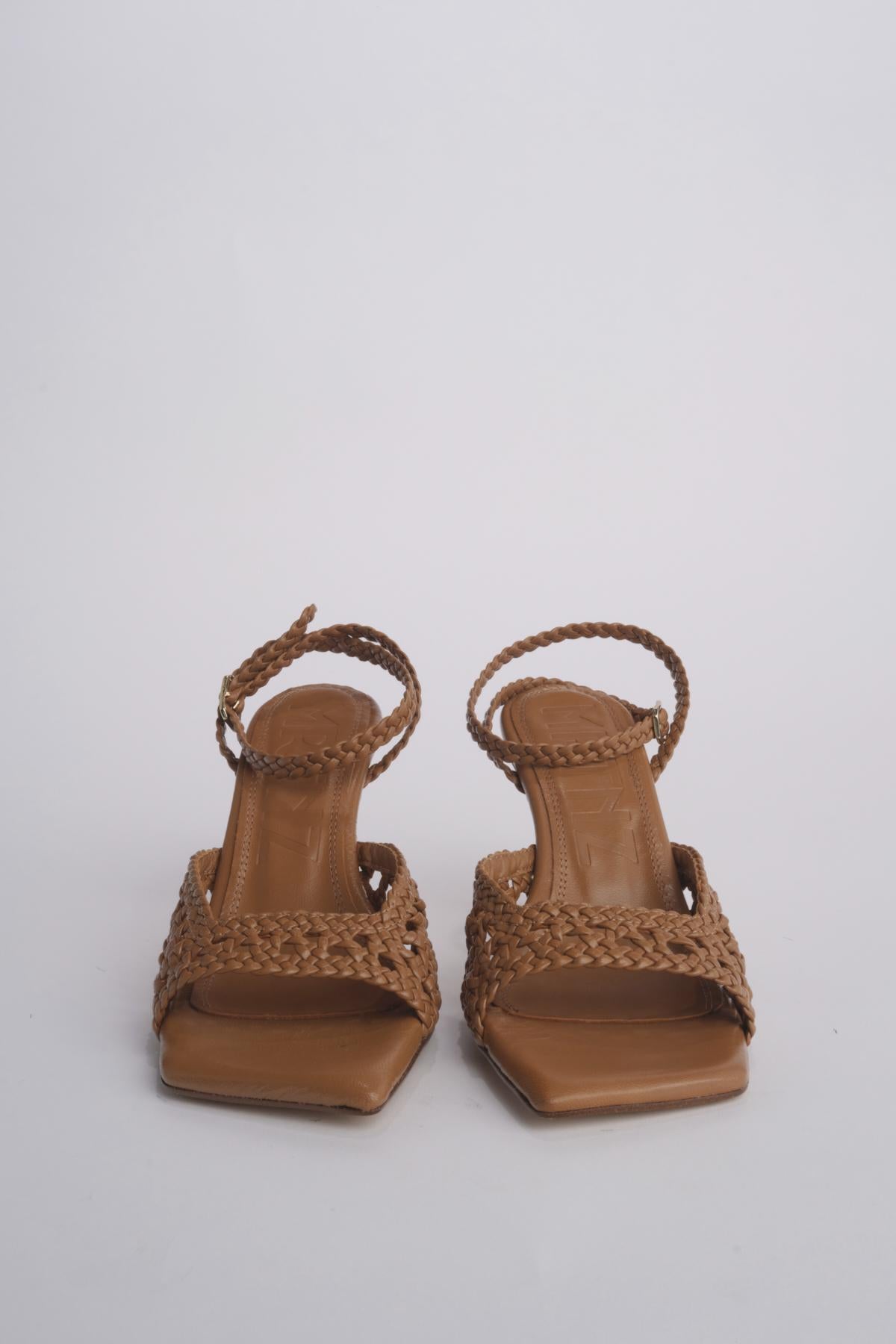 Sandalo traforato punto quadrata CATERINA BROWN martinez 