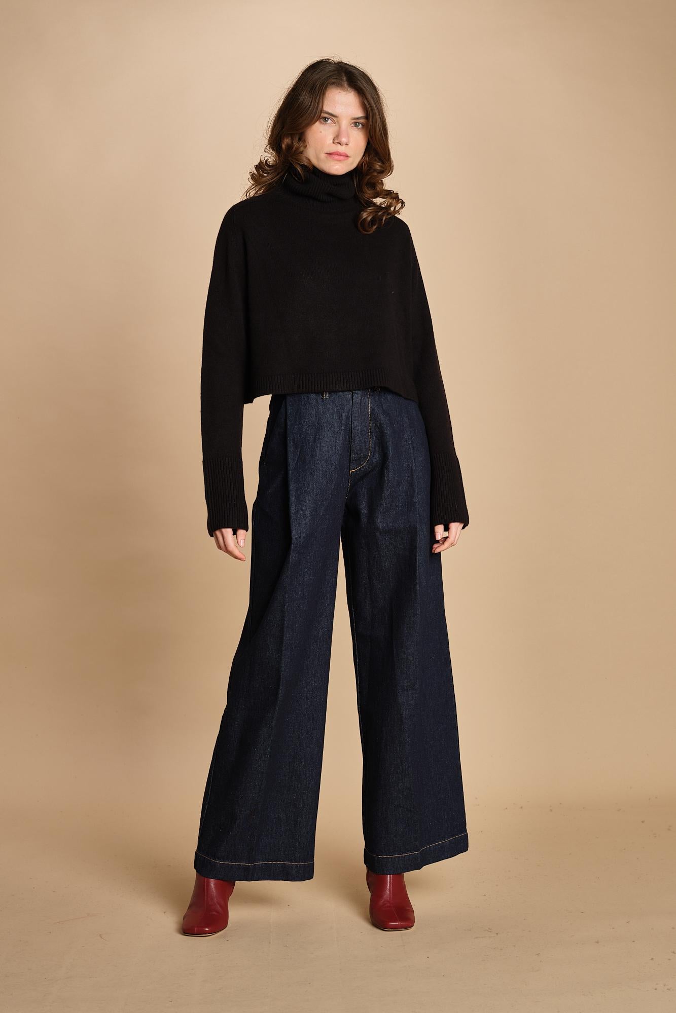 dolcevita over D2300738 NERO milaura 