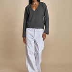 maglia con scollo a v e manica a campana by milaura. D2500894 871 GRIGIO milaura 