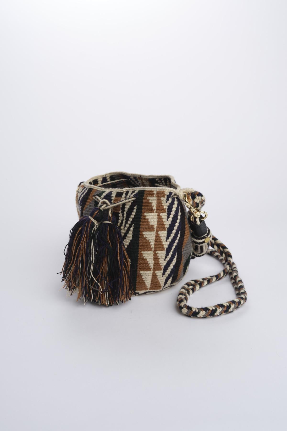 PEACOCK mini bag macrame G12W-0001-3005-03B BLACK BROWN guanabana 