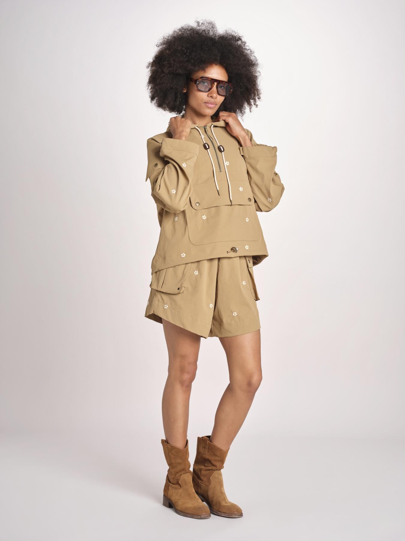 parka con fiorellini ricamati CROPPED TRAILHEAD OWJ01B575 KAKI the GREAT 
