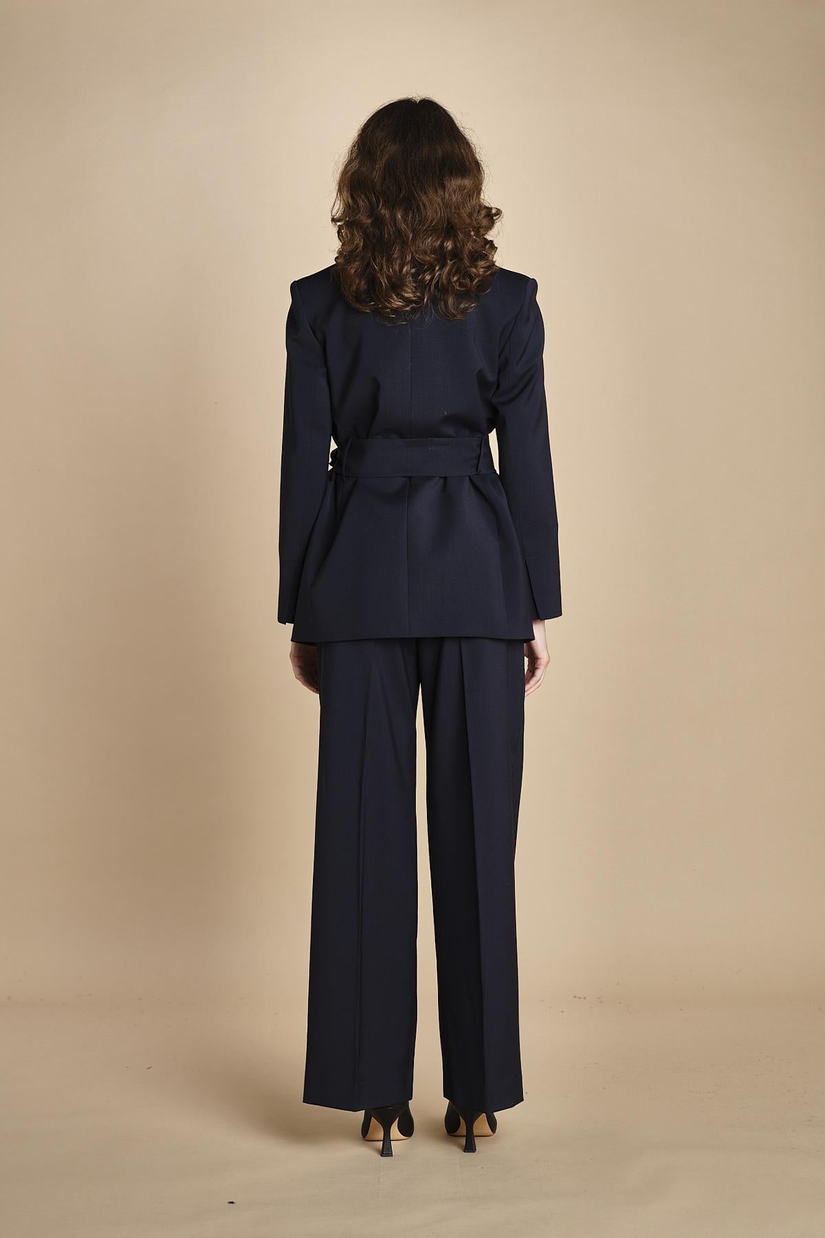 giacca in  fresco lana  con cintura TESO 2525046031600 001 weekend maxmara 