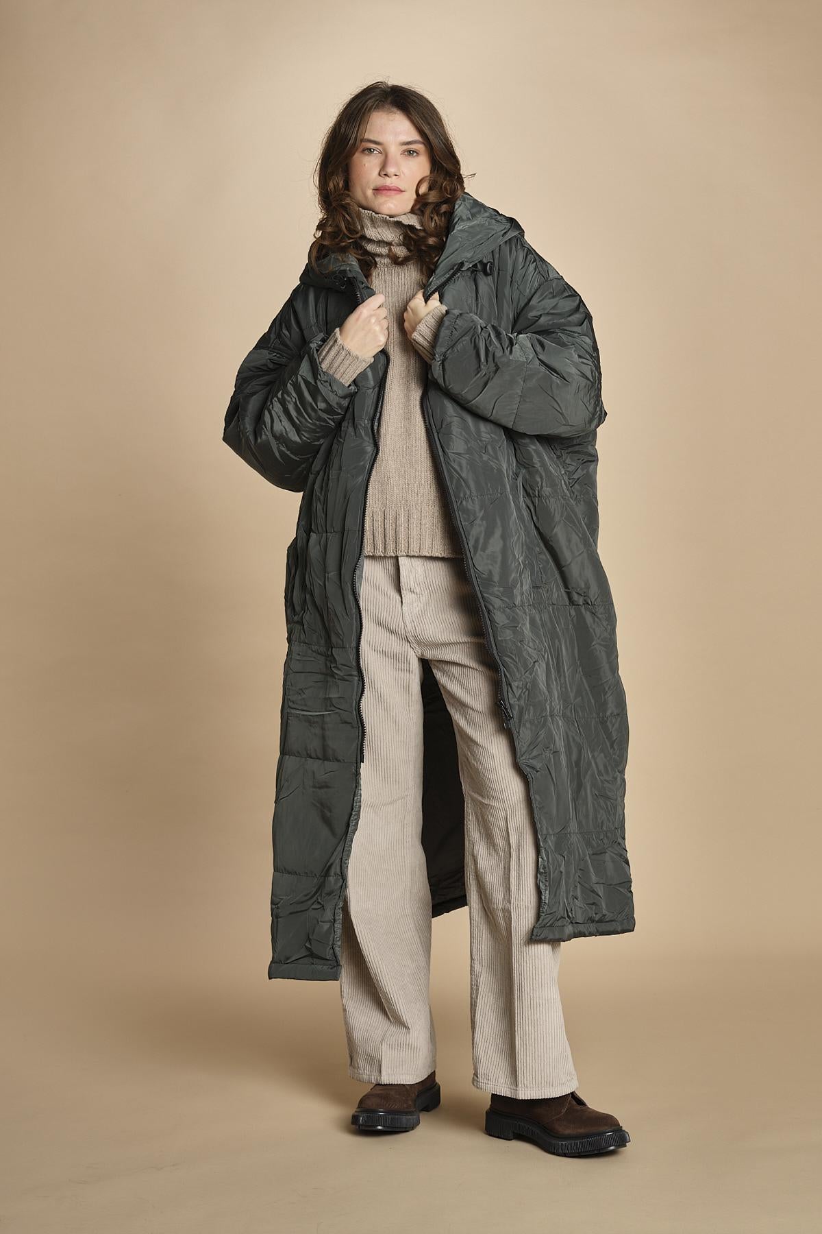 piumino lungo. 90110 FOREST sittingsuit 