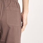 pantalone diritto con elastico in vita PENSIL ESSELING BROWN true avenue 