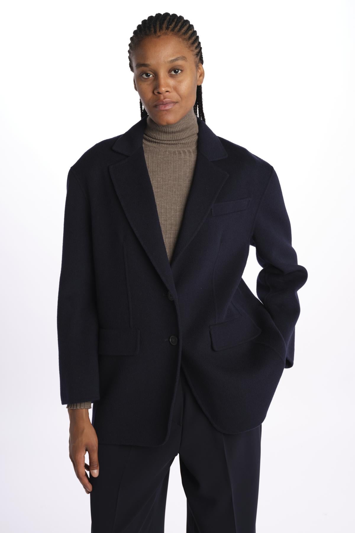  2425086031600 015NAVY weekend maxmara 