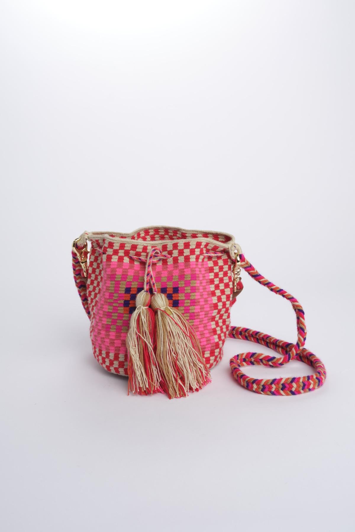 mini bag macrame G12W-0001- RED PINK guanabana 