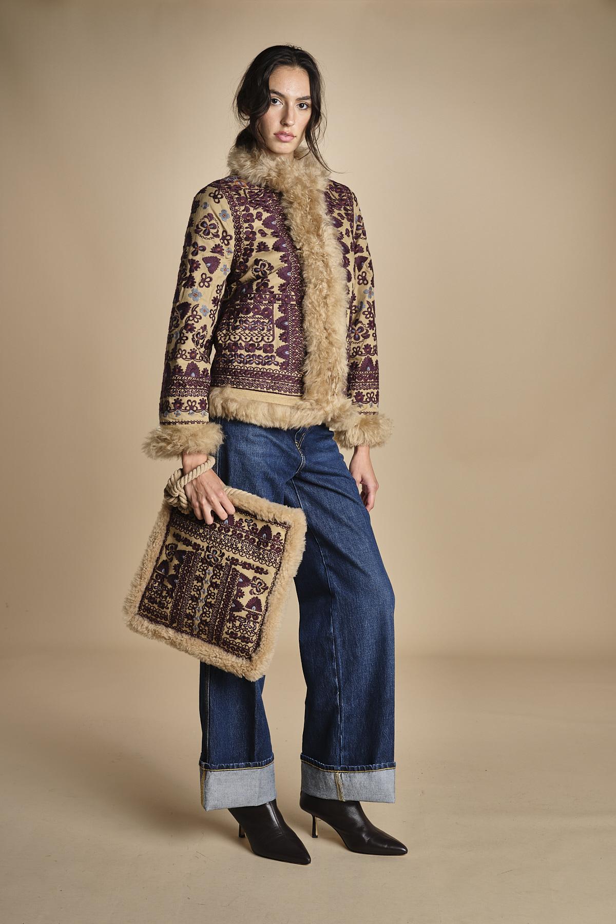 giacca ricamata con montone SANDORA JACKET CAMEL antik batik 