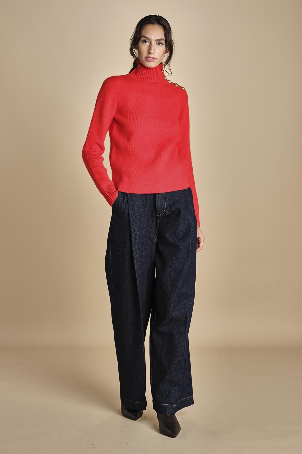 dolcevita con bottoni oro MAILLON BRIGHT RED laurence bras 