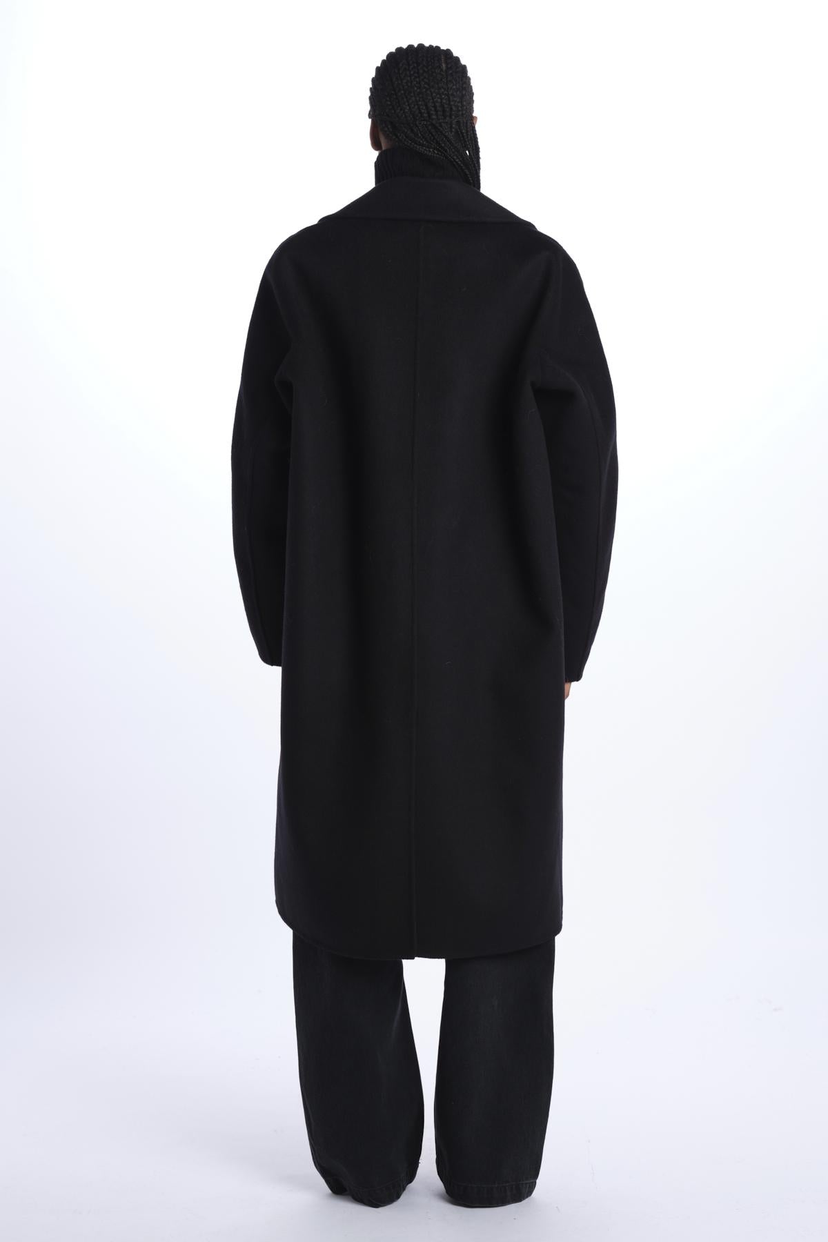  COYOTE WDUB-02 sofie d'hoore 