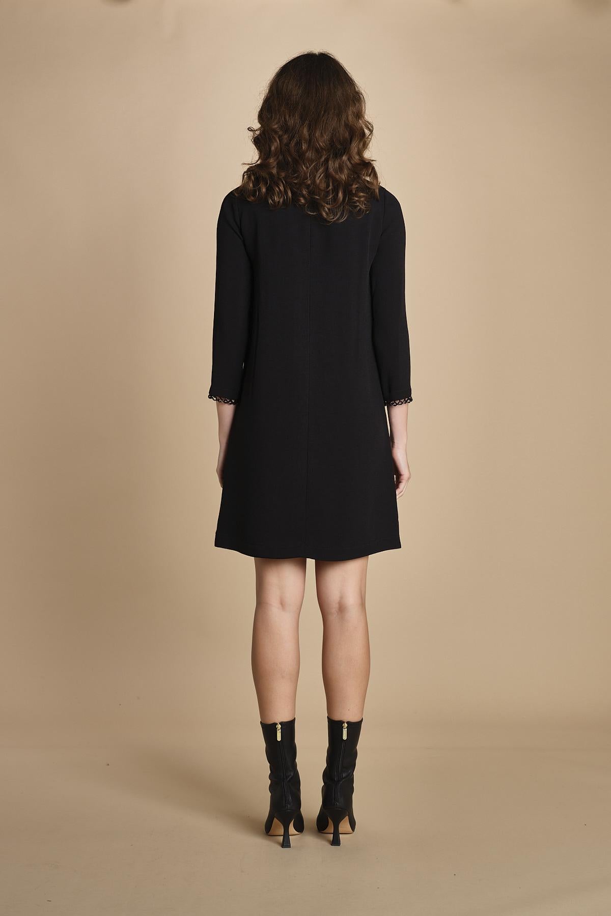 miniabito con plastron a contrasto H021-5075-9000 NERO n21 