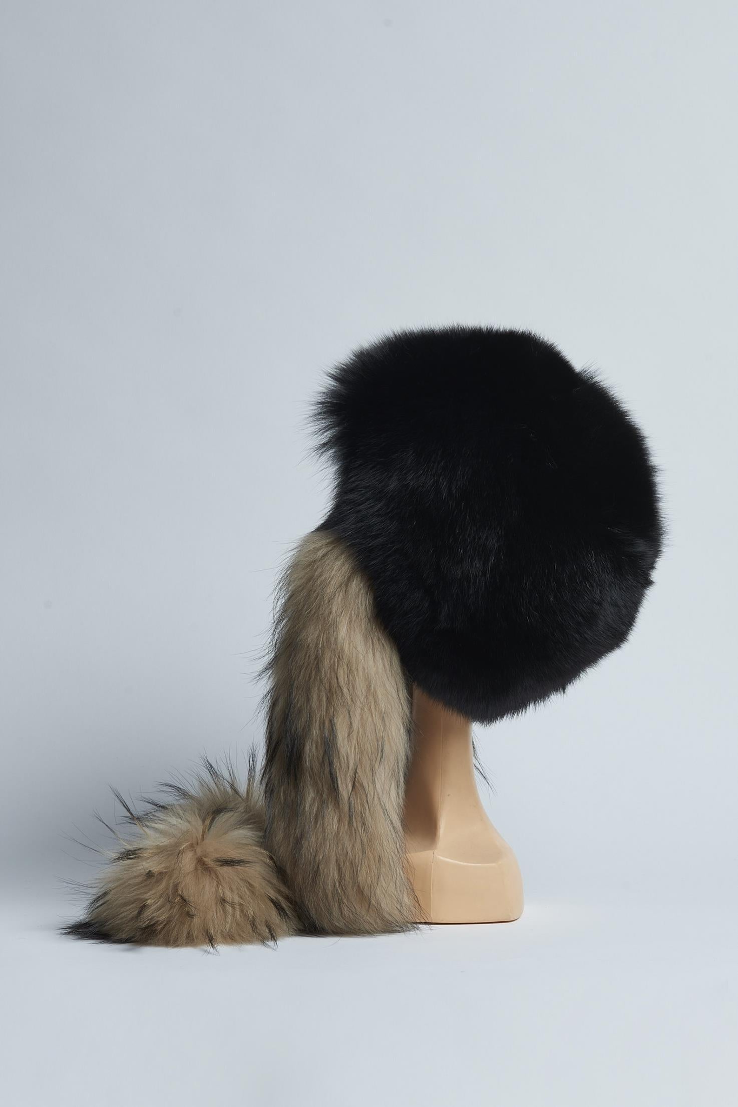 volpe orecchie pompom DPF105 COLBACCO NERO danielapi 