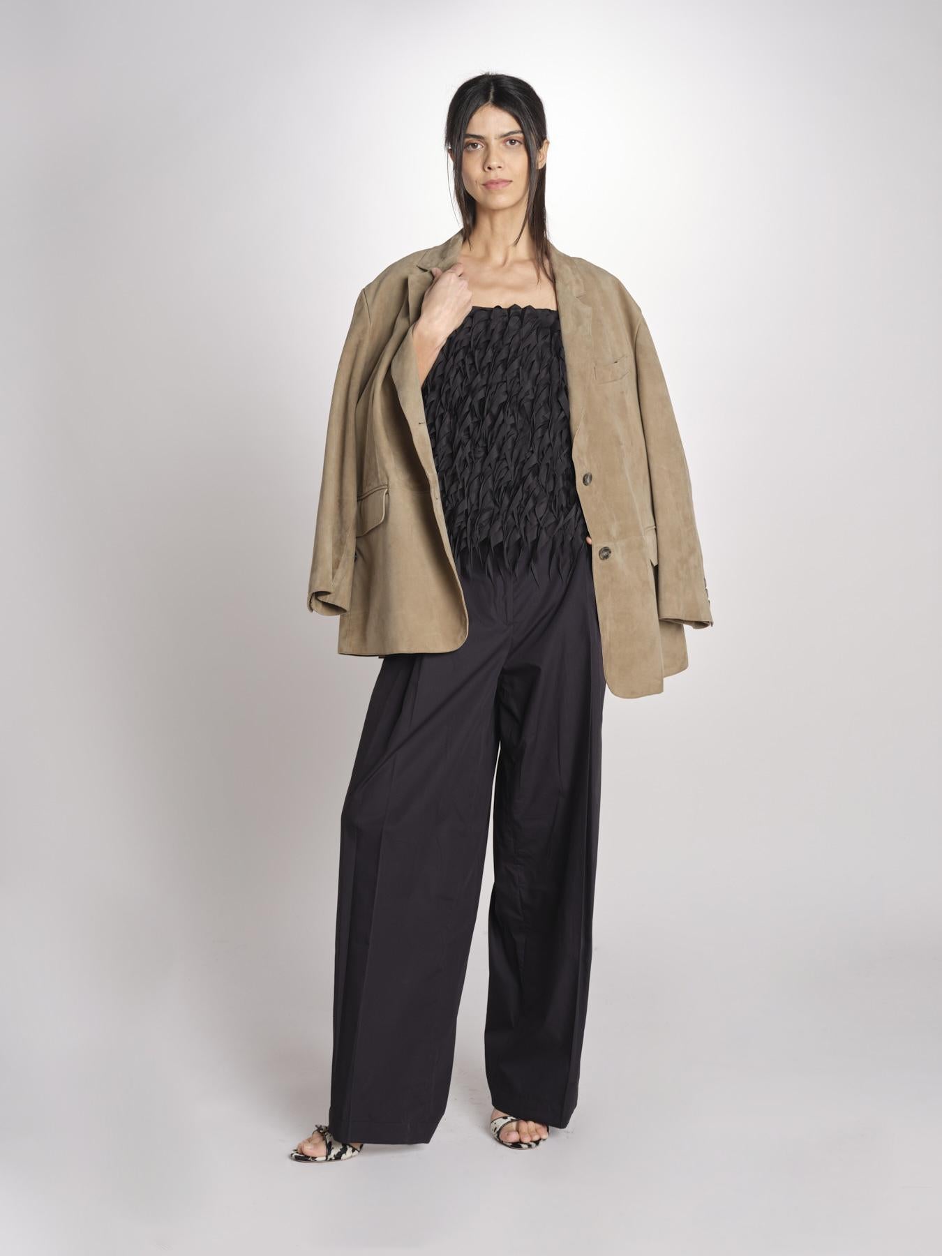 Top con piume laserate T011-5336-9000 NERO n21 