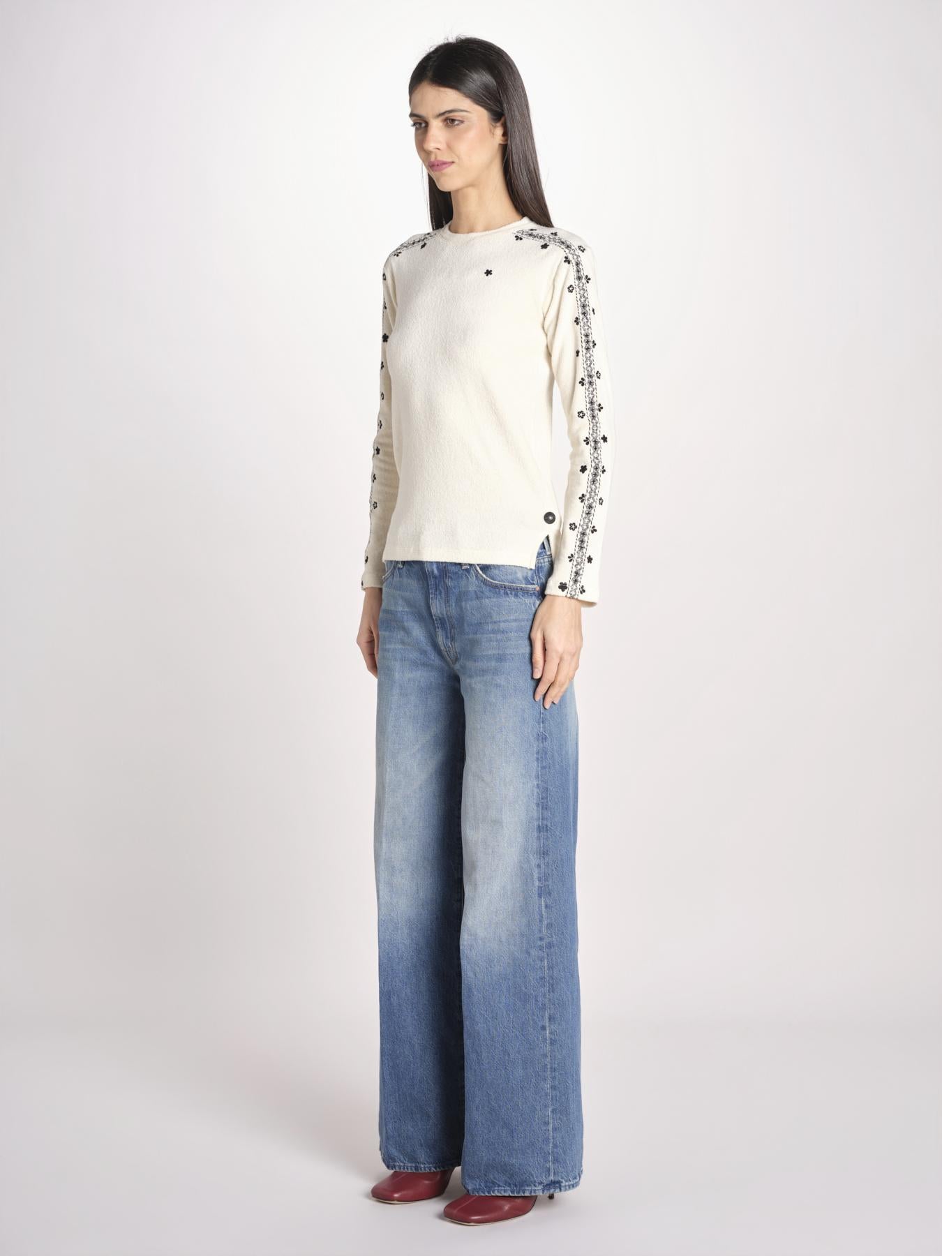 Tshirt in spugna con ricamo MEDROSE OFF WHITE jupe by jackie 