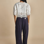 camicia girocollo con fiori intarsiati. LULA 016 WHITE sea ny 