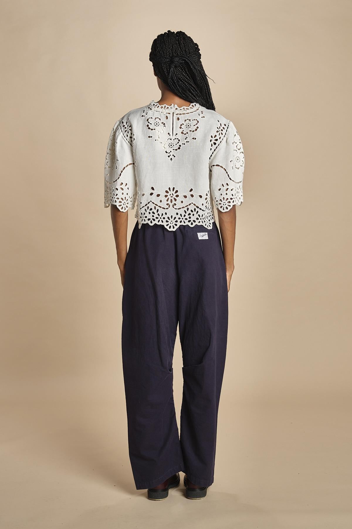 camicia girocollo con fiori intarsiati. LULA 016 WHITE sea ny 