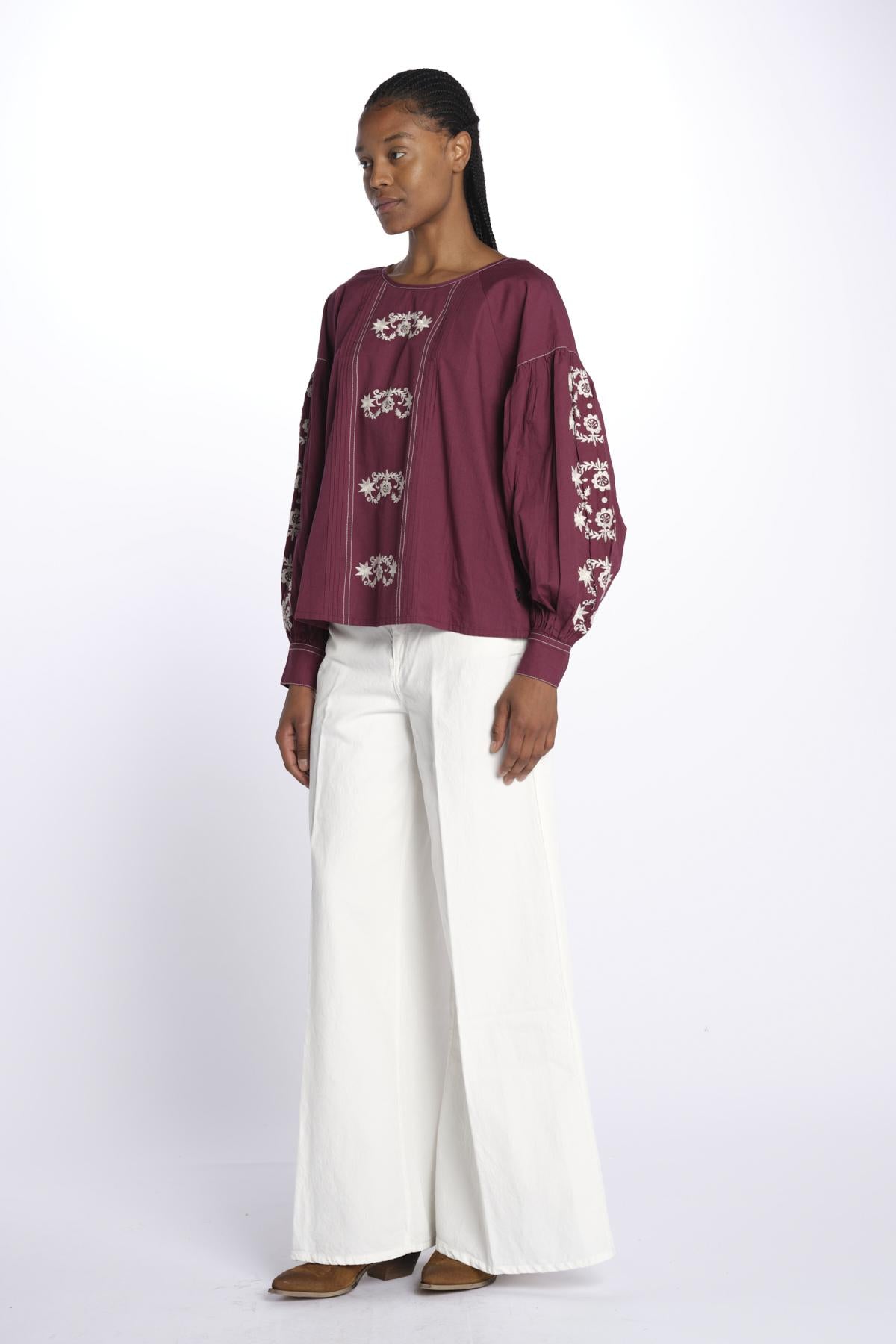 MARGUERITE camicia maniche sbuffo con ricami E25TU019 BORDEAUX stella forest 