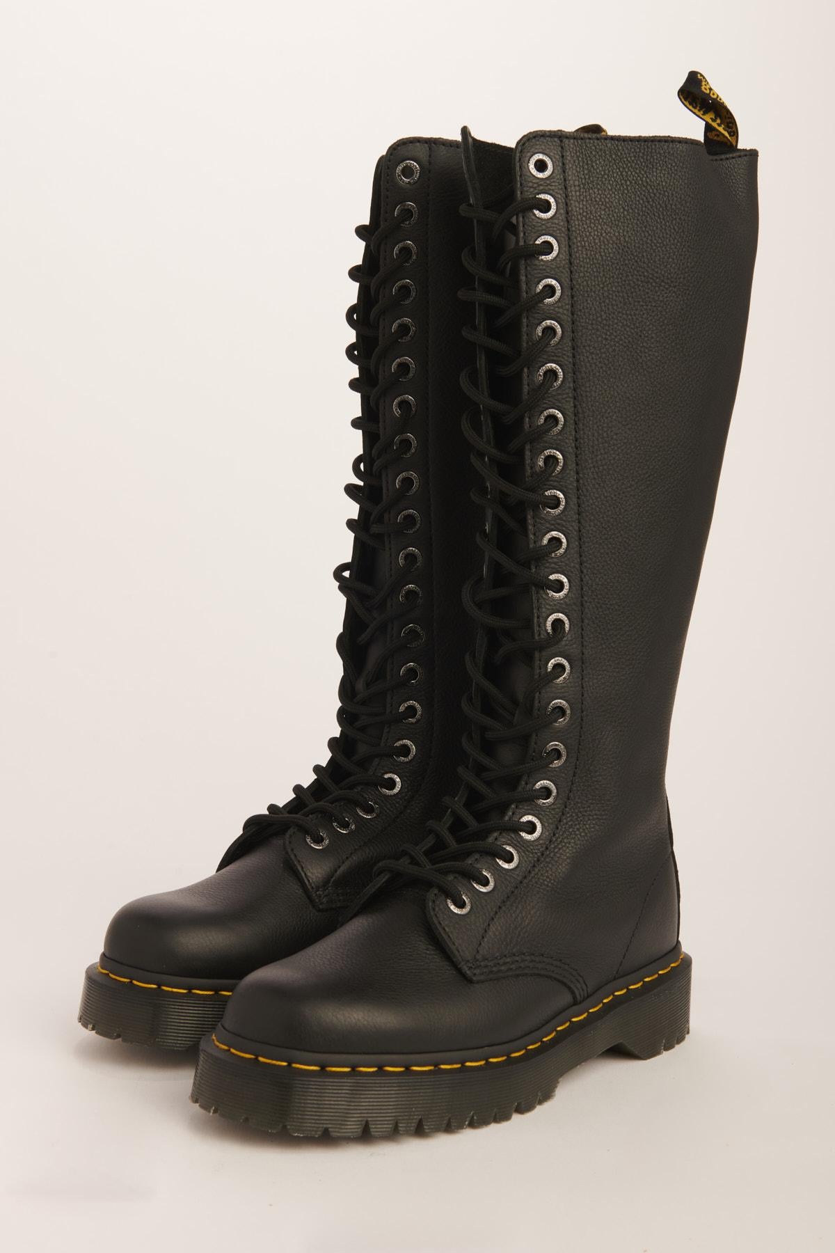  1B60BEX BLACKPISA dr martens 