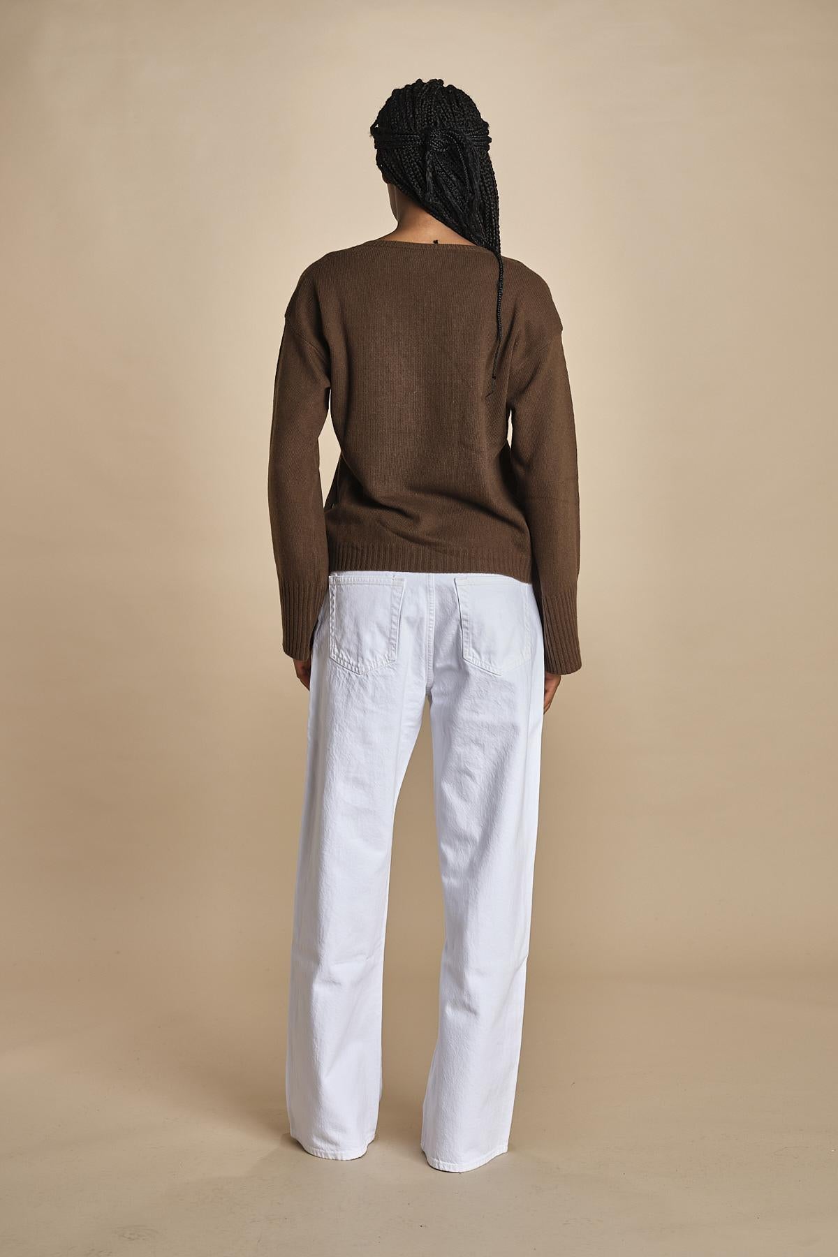 maglia con scollo a v e manica a campana by milaura. D2500894 811 MORO milaura 