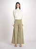 pantalone largo con nervature