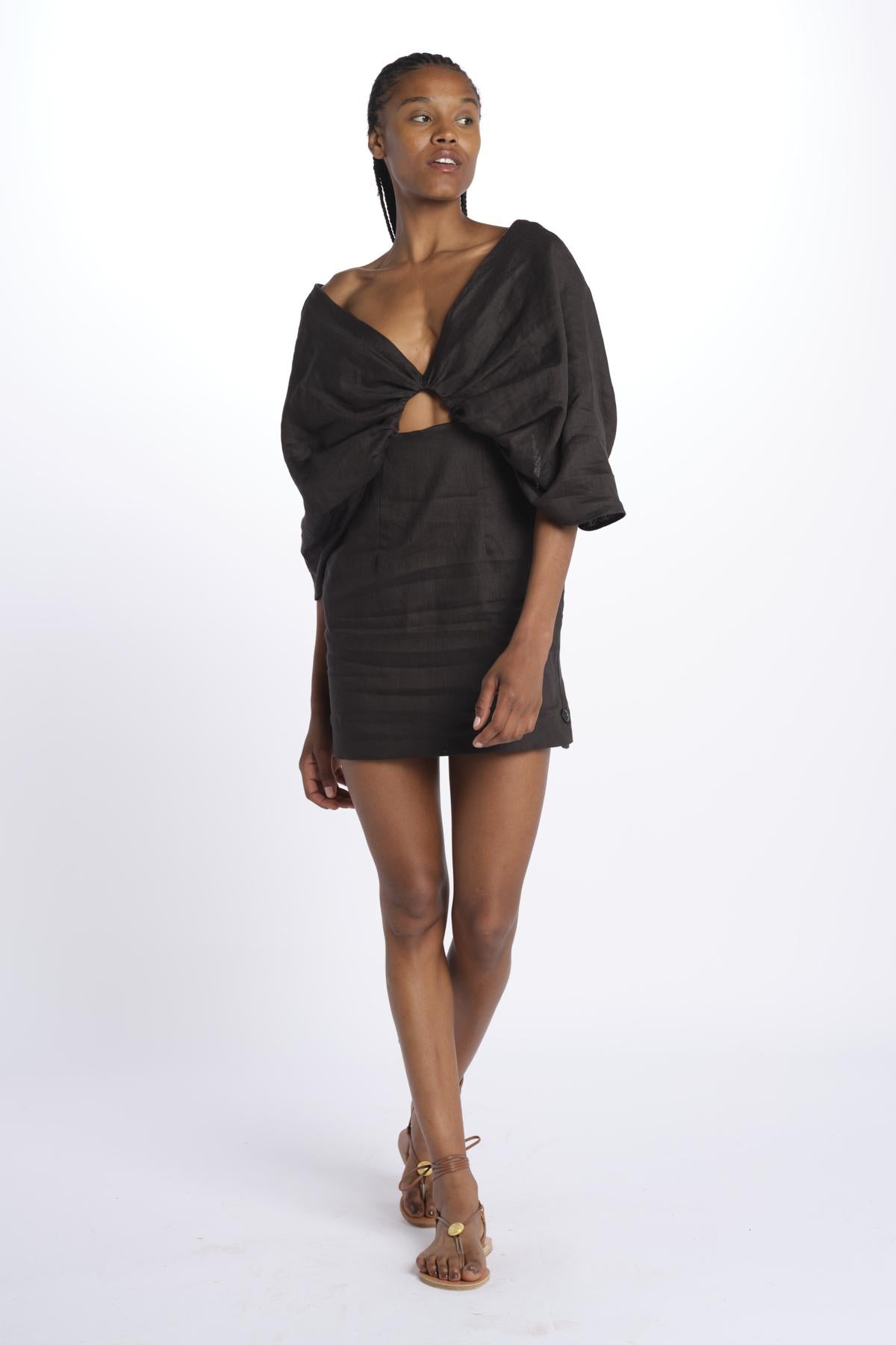 DRESS HELLI mini abito con manica a sbuffo DRESS HELLI NERO inasami 
