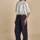 camicia girocollo con fiori intarsiati. LULA 016 WHITE sea ny 
