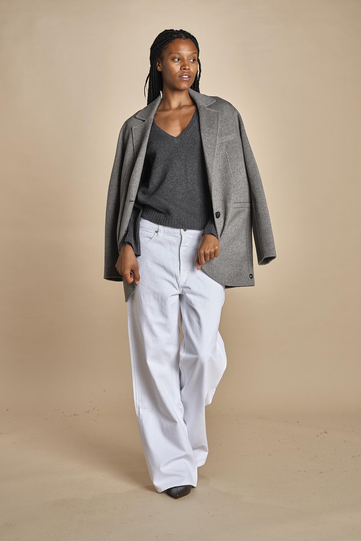 maglia con scollo a v e manica a campana by milaura. D2500894 871 GRIGIO milaura 