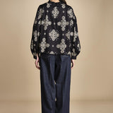 camicia con ricamo punto croce BOULEVARD TOP ONIX BLACK scarlett poppies 