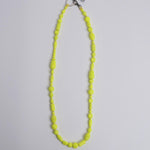 Porta telefono perline PHONENECKLACE NEONYELLOW ina.seifart 