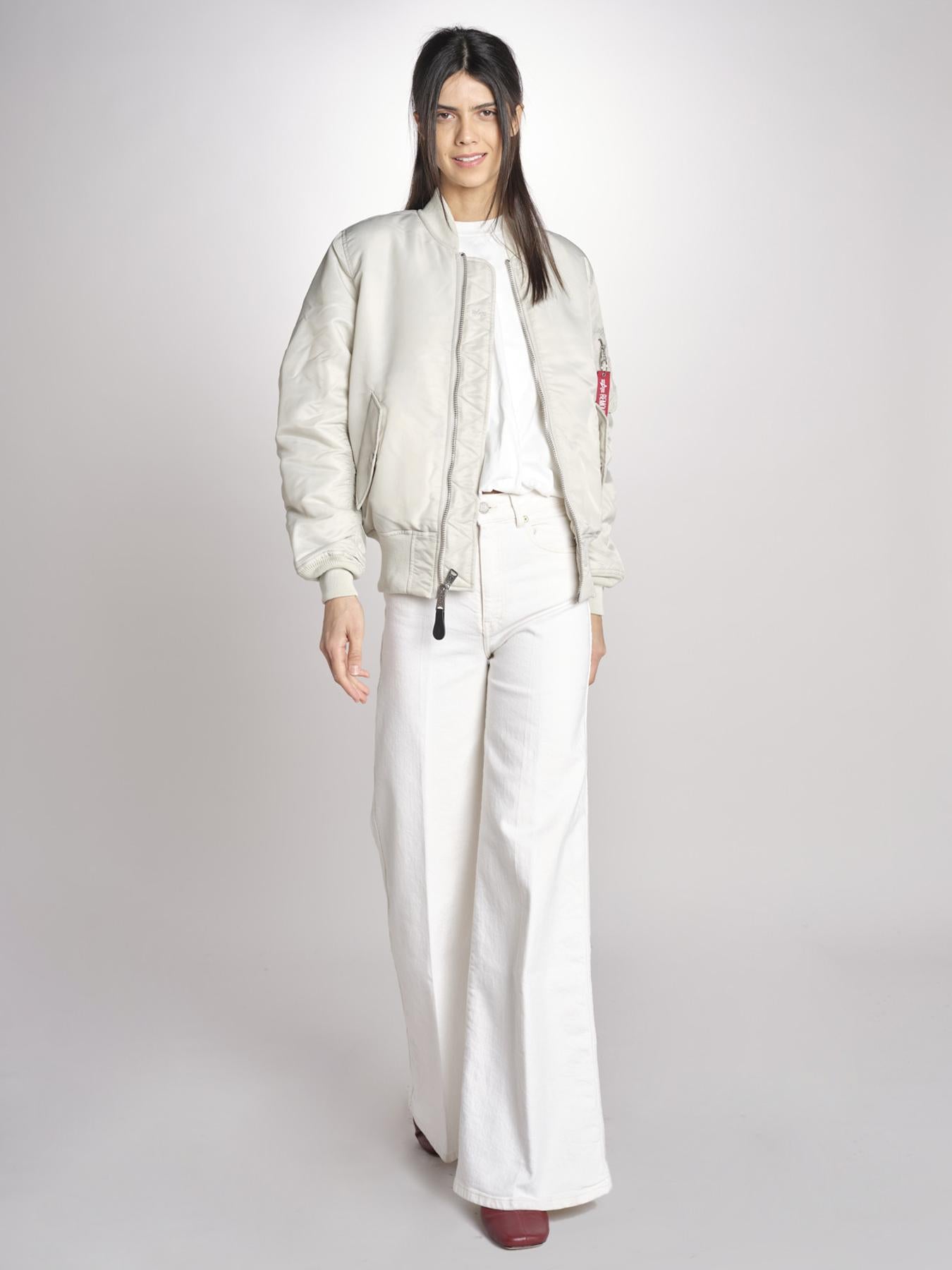 Bomber SS100101 10 STONE alpha 