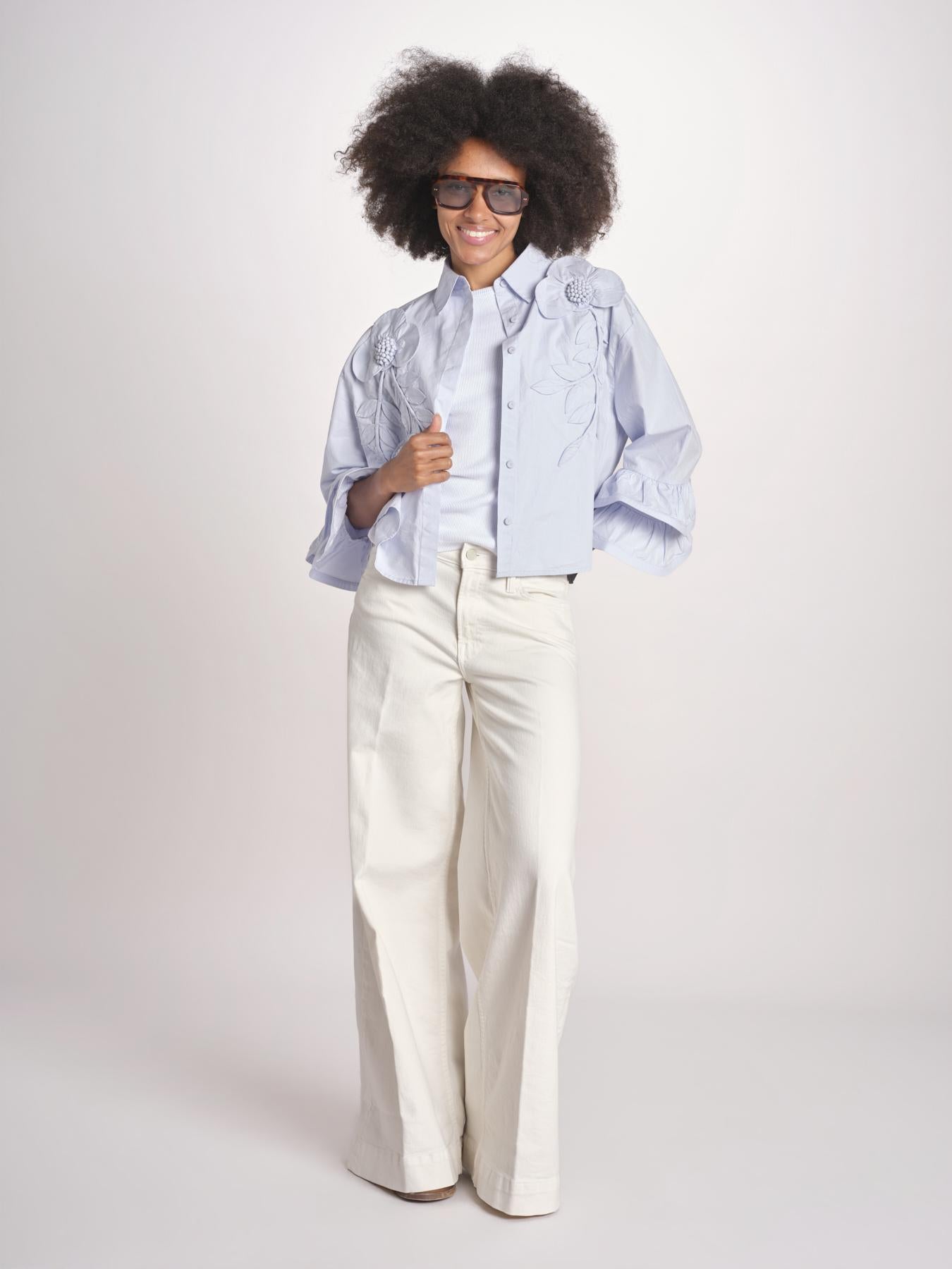 camicia con fiori applicati SIENA WINDSURFER BLU scarlett poppies 