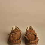 mocassino in suede foderato in lana con borchie. 68642 SARACENO alexander hotto 