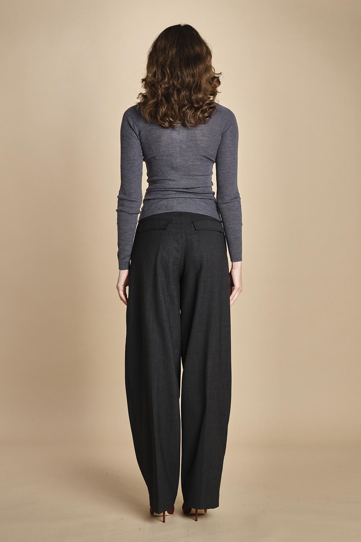 girocollo a costine manica luna in lana merino LAU30 E14038 GRIGIO SCURO milaura 