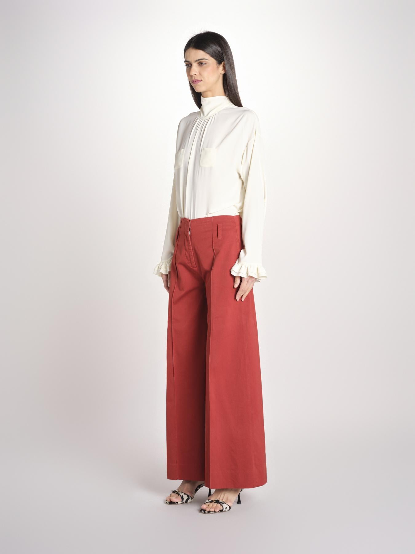 pantalone largo con nervature tinto in capo ORIANA 540 801 48 MATTONE quelledue 