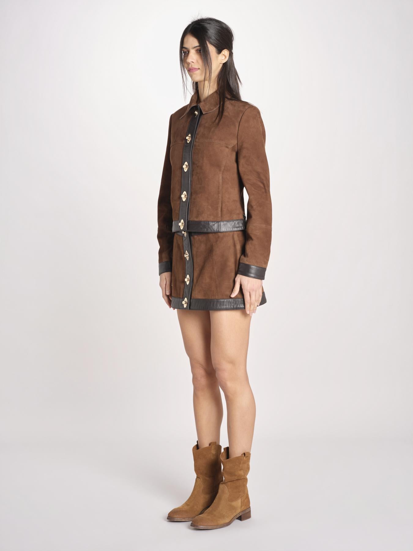 giacca in camoscio con chiusura in ottone 12093-19 TOBACCO retrofete 
