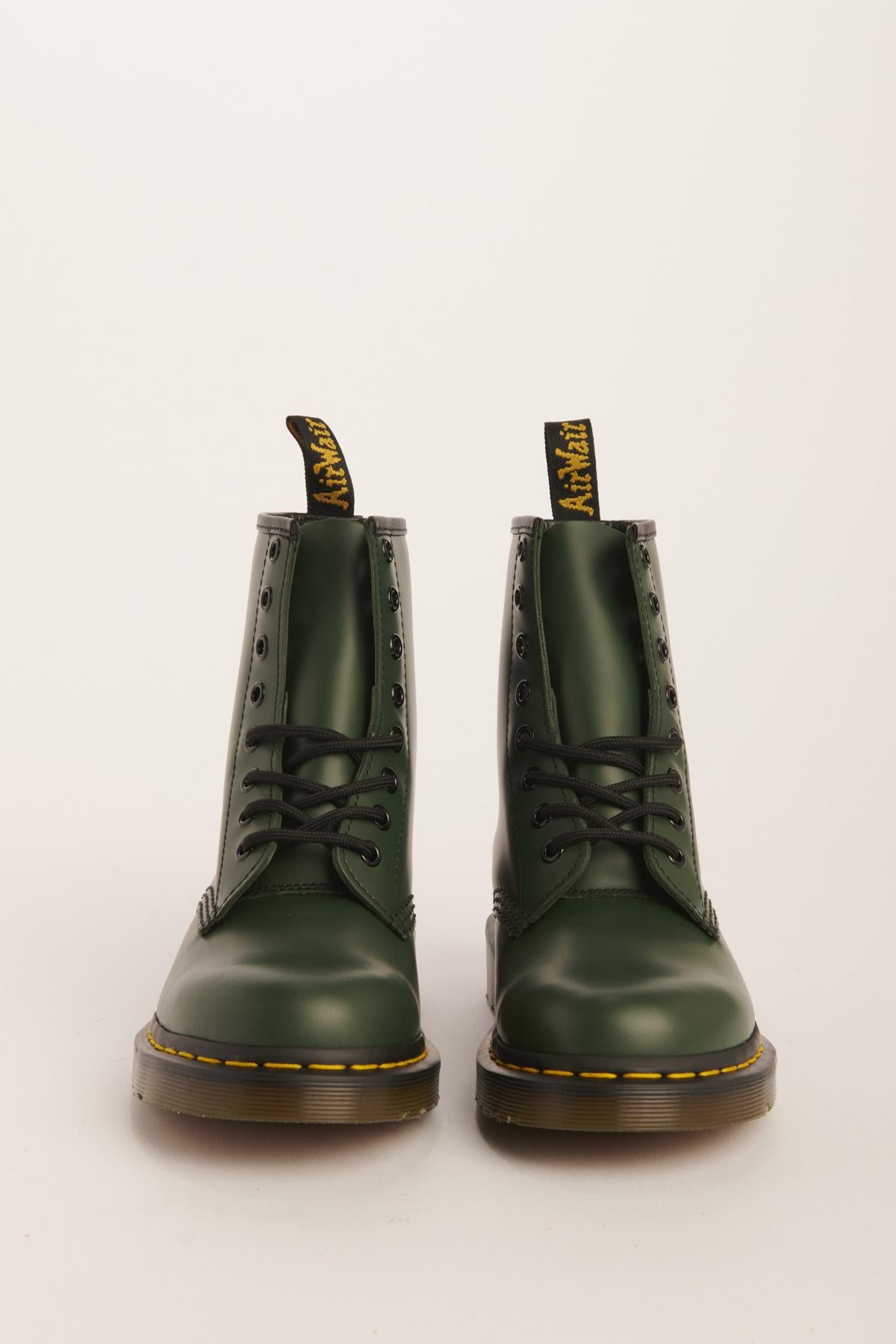  146011822207 GREENSMOOTH dr martens 