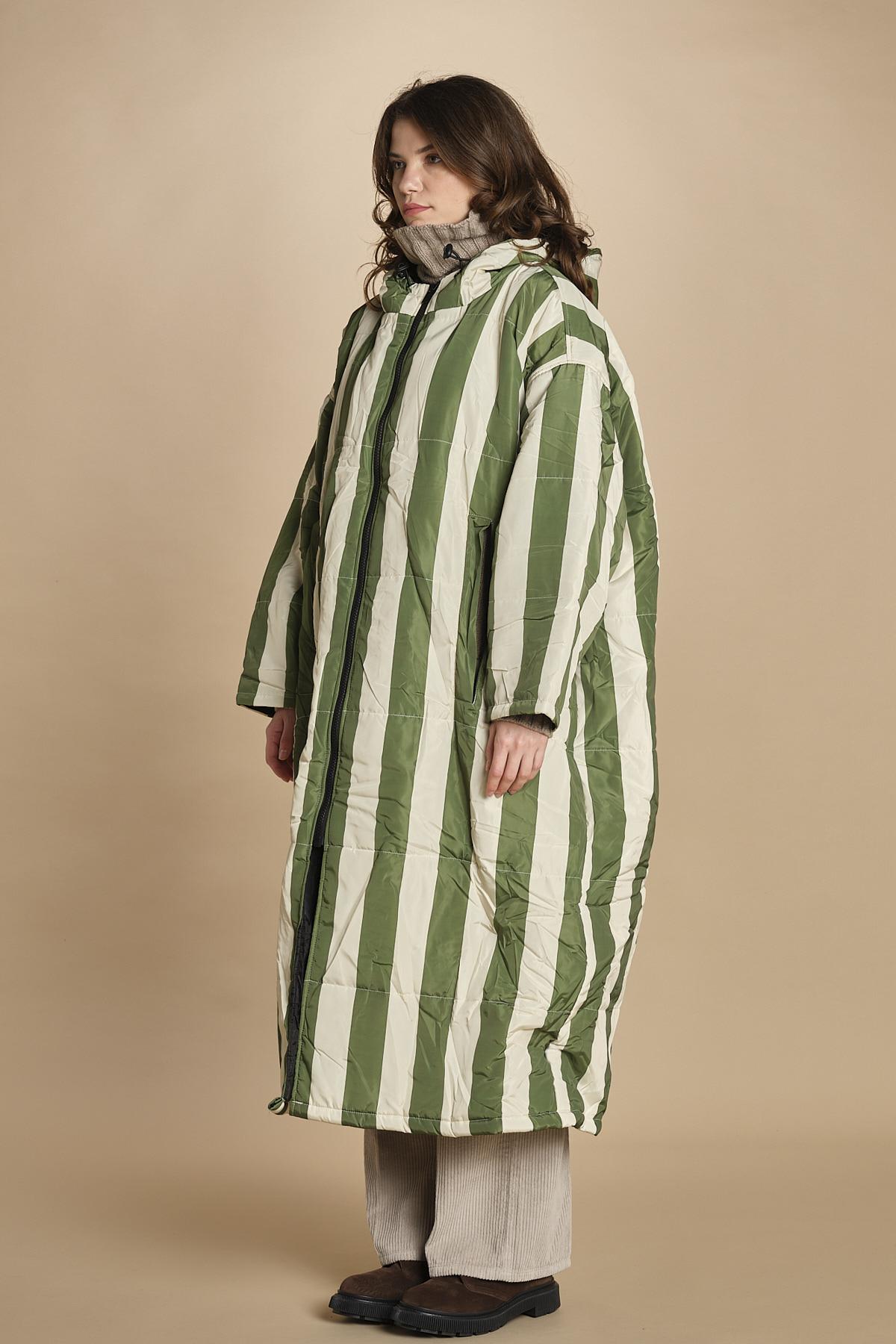 piumino lungo. 90110 SANTORINI RIGHE sittingsuit 