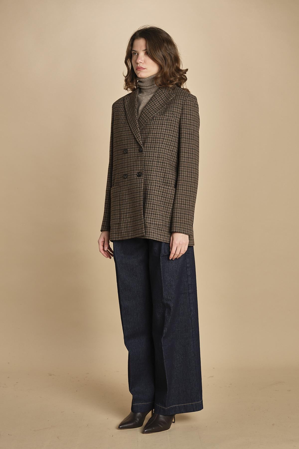 doppiopetto in lana a quadretti. 3741 002 circolo 1901 