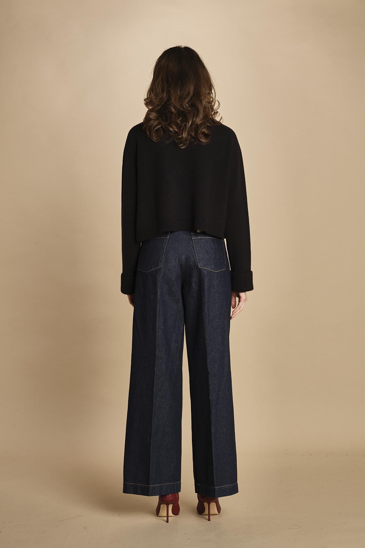 dolcevita over D2300738 NERO milaura 