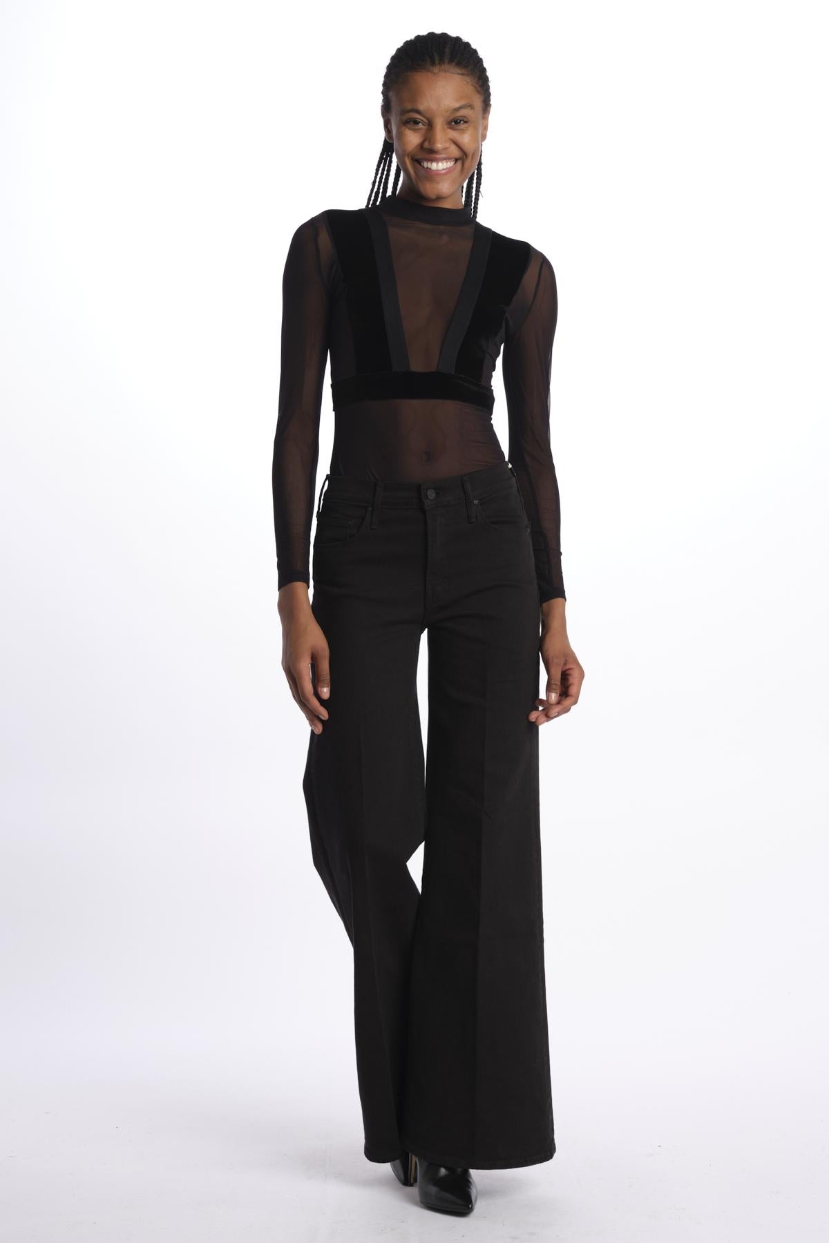  71 BLACK undress code 
